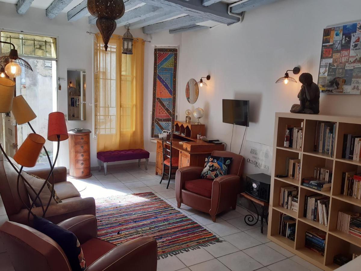Maison De Charme Avec Cour, Proche Rue Des Teinturiers Avignon Luaran gambar